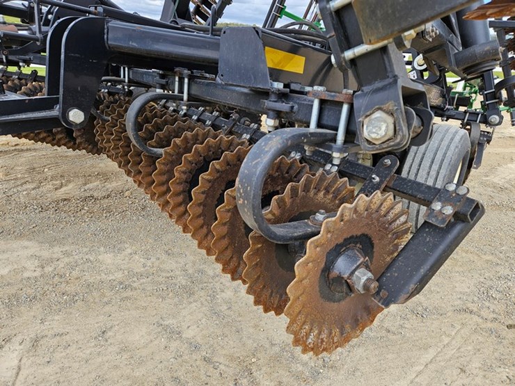 #121-•-earth-master-3000-vertical-till-disk-image-30