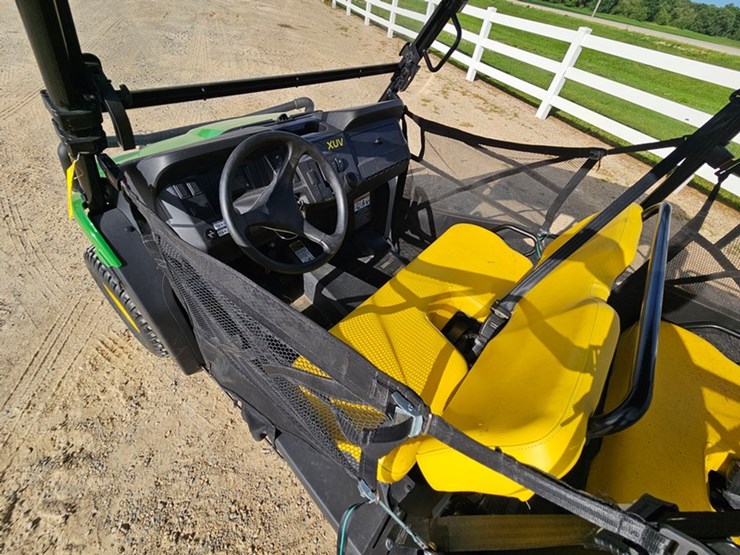 john-deere-gator-image-19