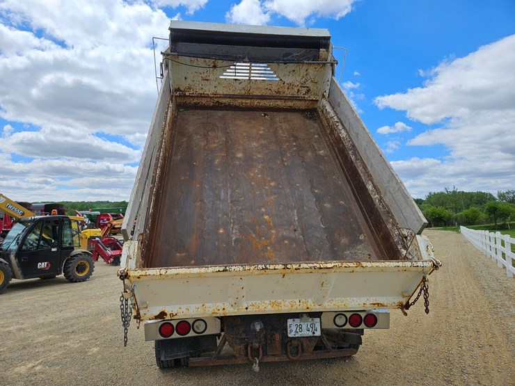 2009-ford-f550-image-61