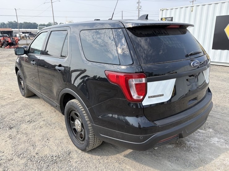 2018-ford-explorer-image-6