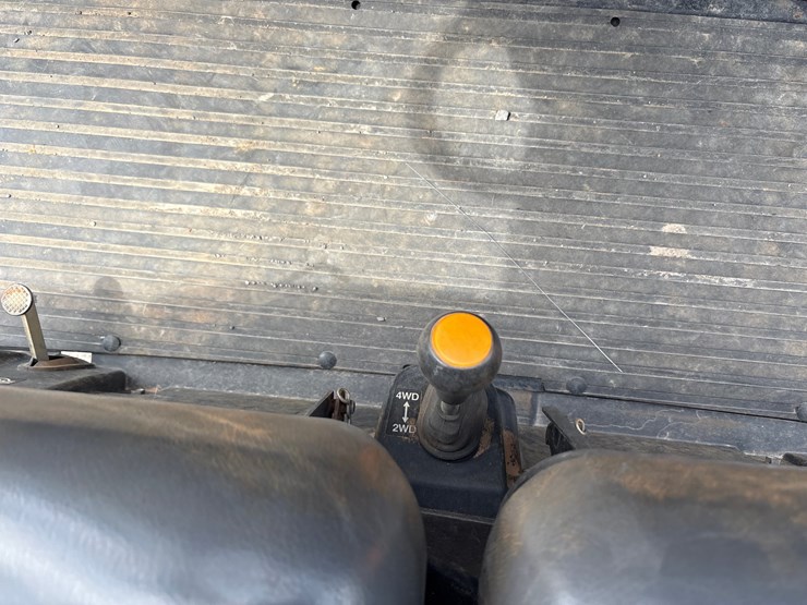 2019-kubota-rtvx1140-image-14