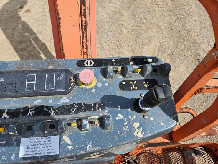 #89-•-jlg-460si-basket-lift-image-16
