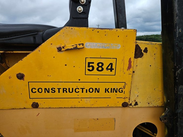 #127-•-case-single-stage-fork-lift-image-22