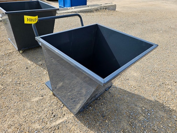 #102-•-roll-around-dump-hopper-image-7