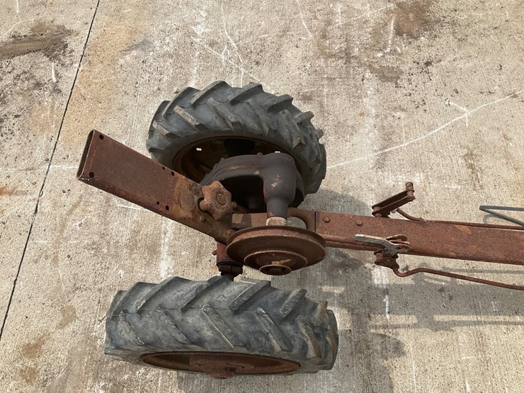 #5038-•-vintage-walk-behind-two-wheel-tractor-chassis-image-4