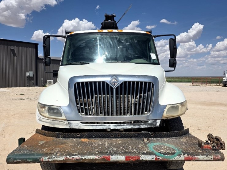 2008-international-durastar-4300-image-2