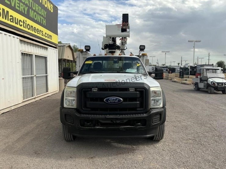2015-ford-f550-image-3