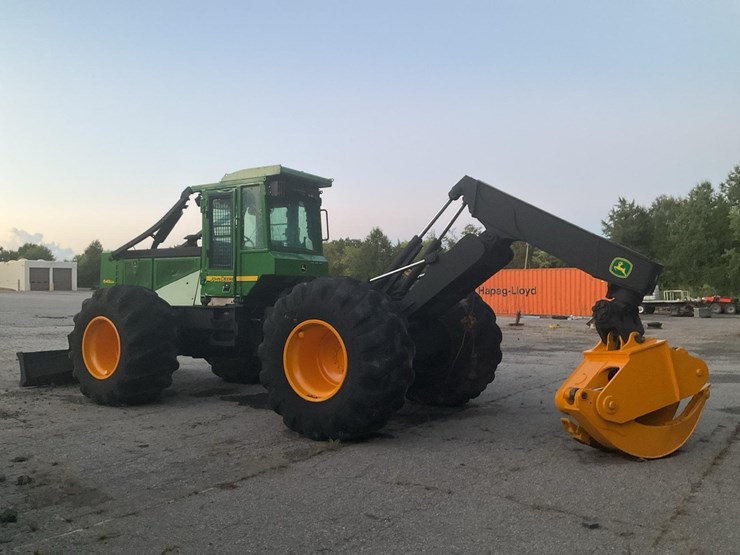 2006-deere-648g-iii-image-5
