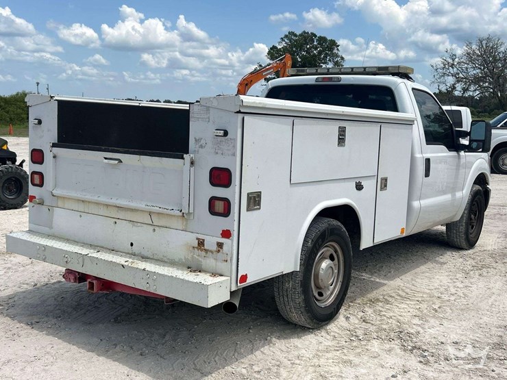 2011-ford-f350-image-3