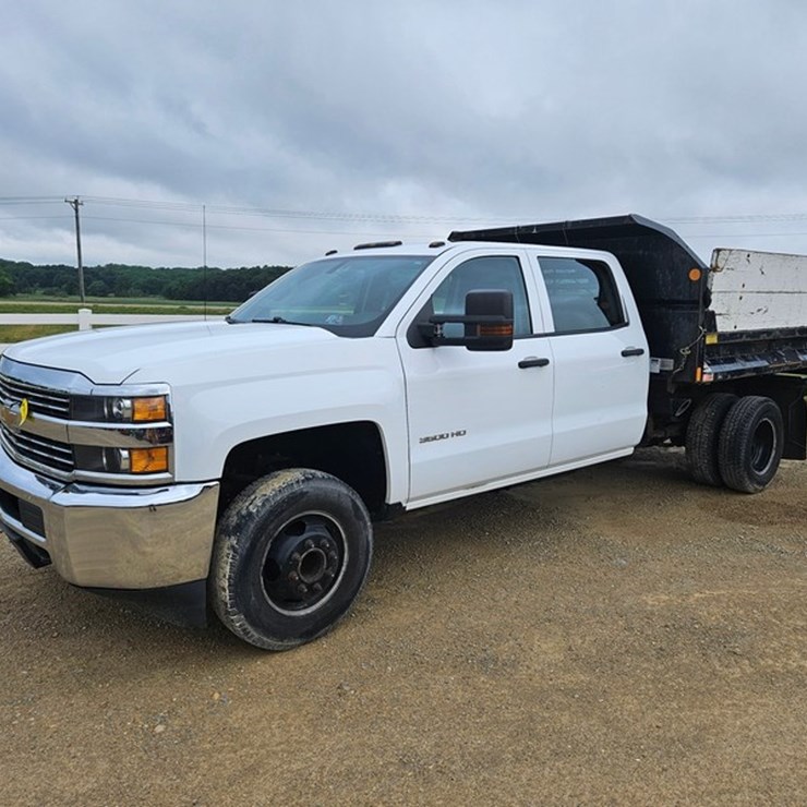 2016 CHEVROLET 3500