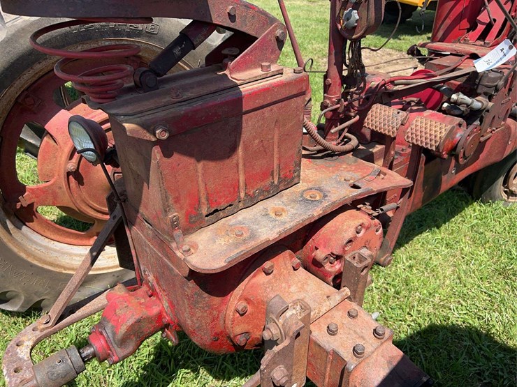 1954-farmall-super-h-image-20