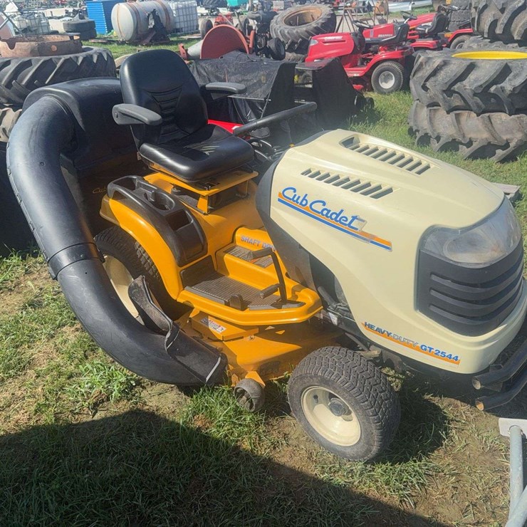 2008 CUB CADET GT2544