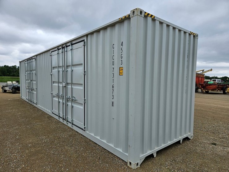 #85-•-40'-one-trip-container-image-3