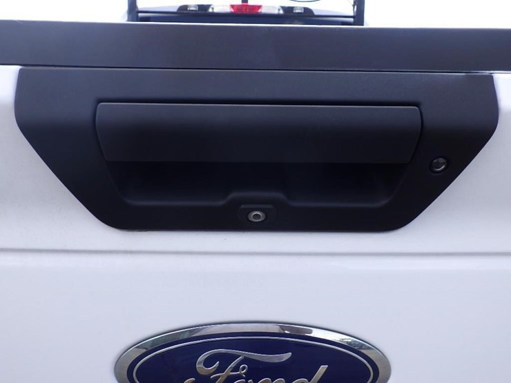 2017-ford-f150-image-14