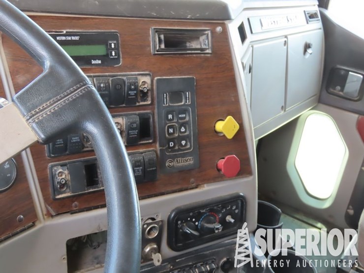 2015-western-star-4900-image-8