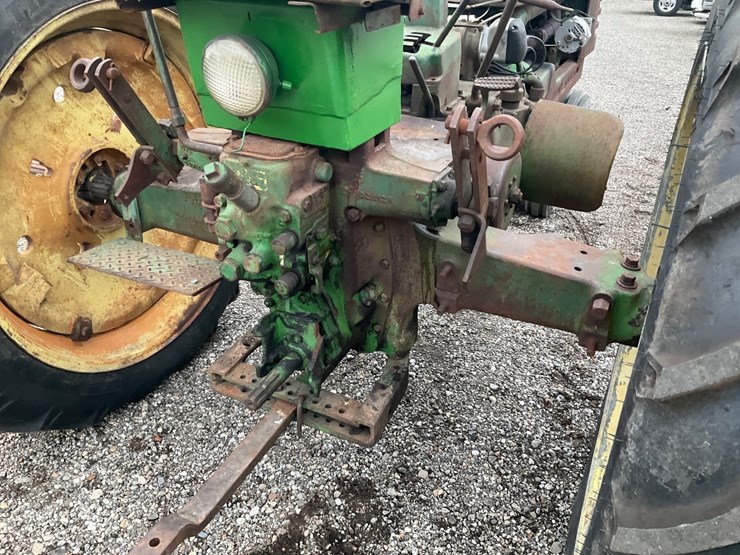 1952-john-deere-b-image-17