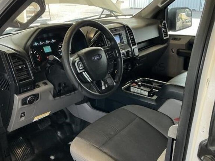 2019-ford-f150-image-23