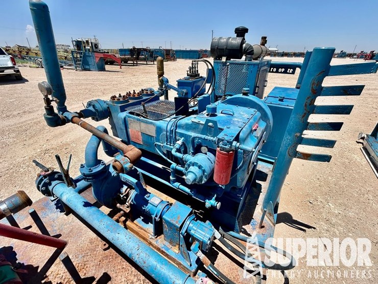 2011-cummins-qsb6.7-image-5