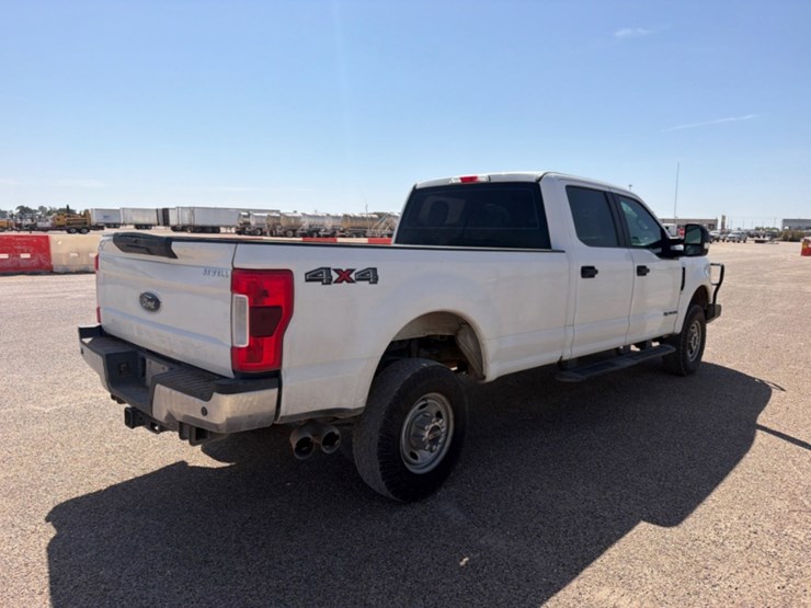 2019-ford-f350-image-4