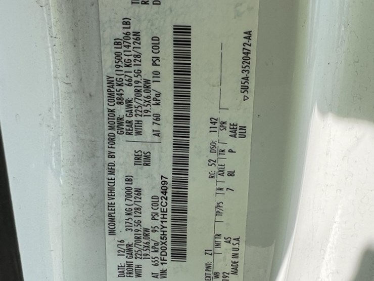 2017-ford-f550-image-14