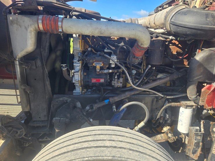 1995-peterbilt-379-image-26