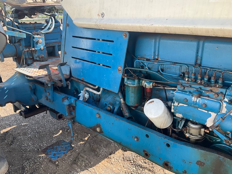 1963-ford-6000-image-12