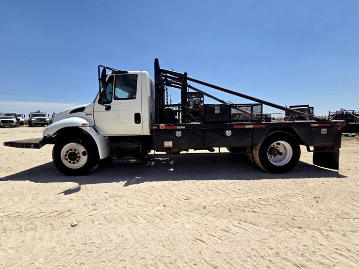 2015-international-durastar-4300-image-12