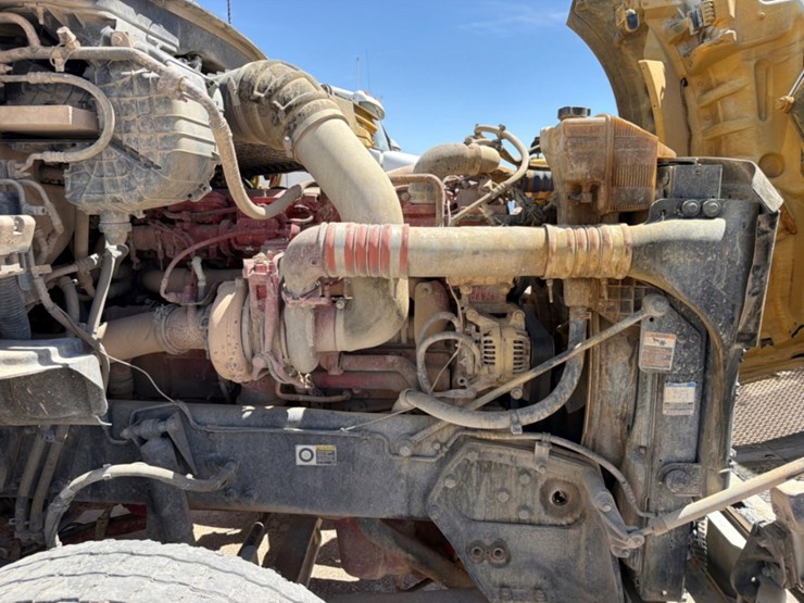 2015-kenworth-t880-image-17