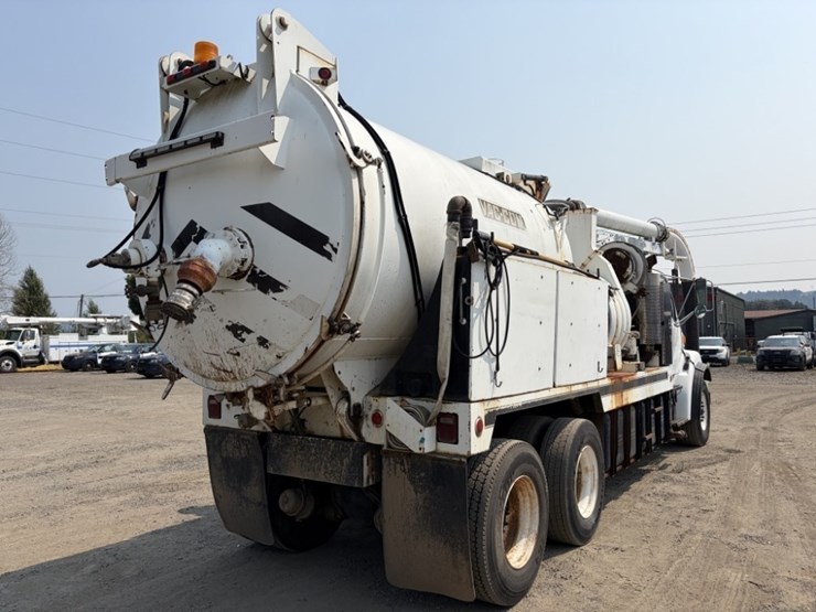 2004-sterling-l7500-image-4