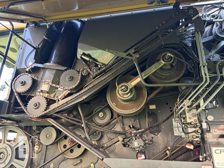 2013-caterpillar-c13-image-29