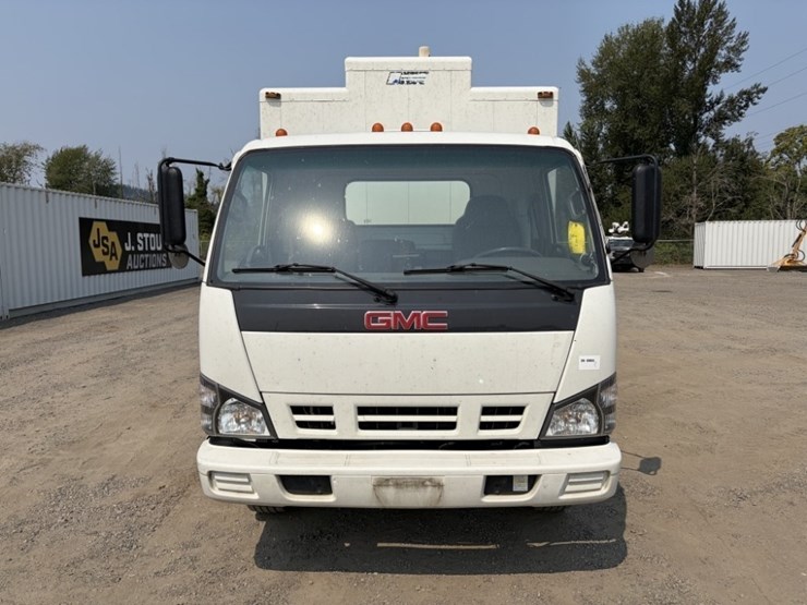 2007-gmc-w5500hd-image-8