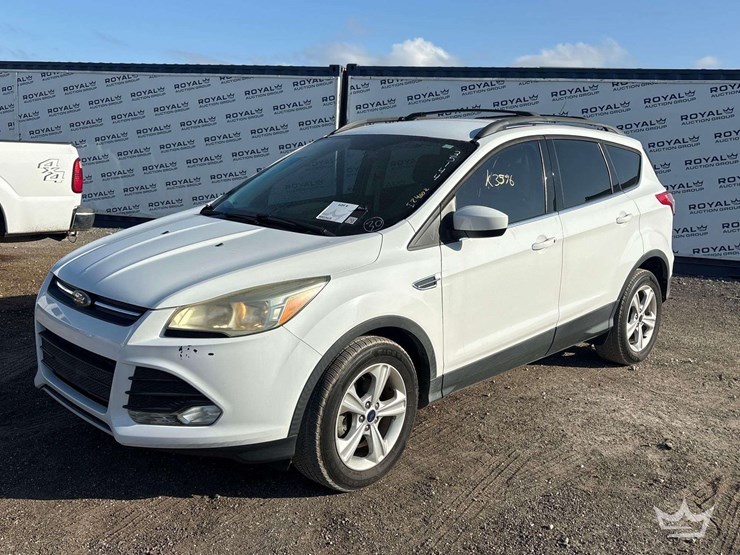 2016-ford-escape-image-1