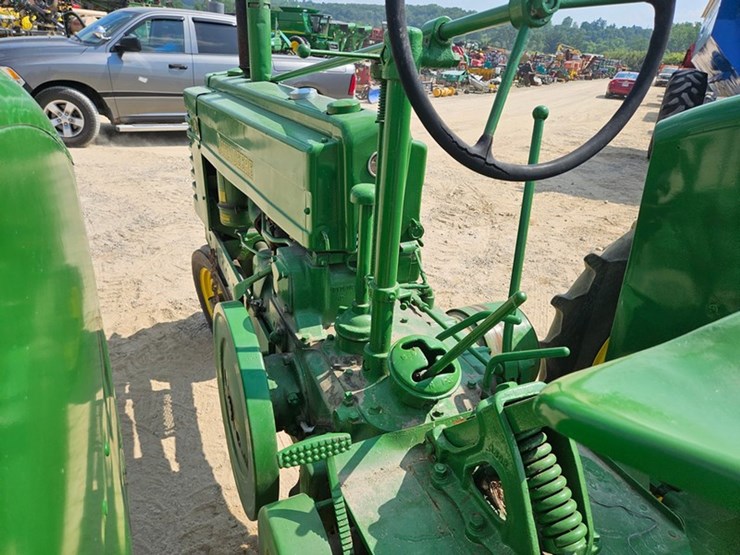 john-deere-b-image-33