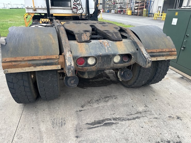 2011-capacity-tj5000-image-25