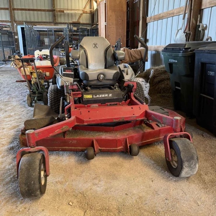 #660 • ExMark Lazer Z Zero Turn Mower
