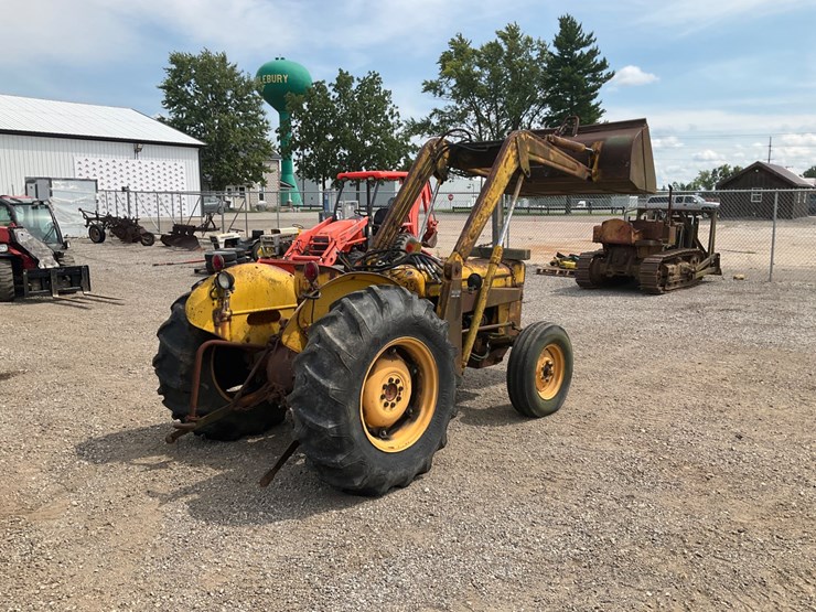 1954-massey-ferguson-202-image-5