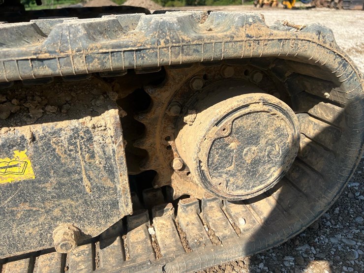 2004-bobcat-334d-image-15