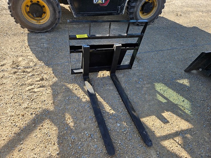 #93-•-kivel-mini-skid-42"-pallet-fork-image-6