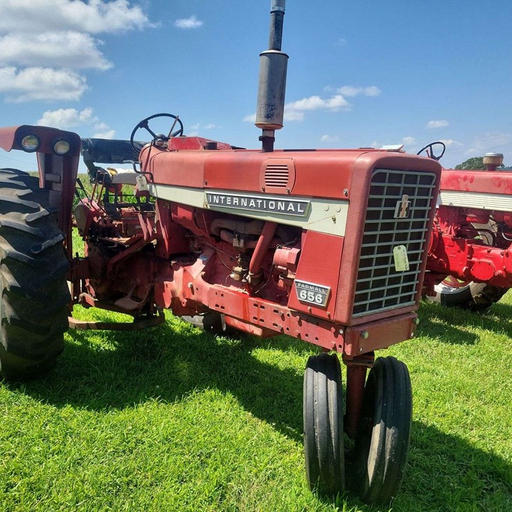 1968 Farmall 656 Gas