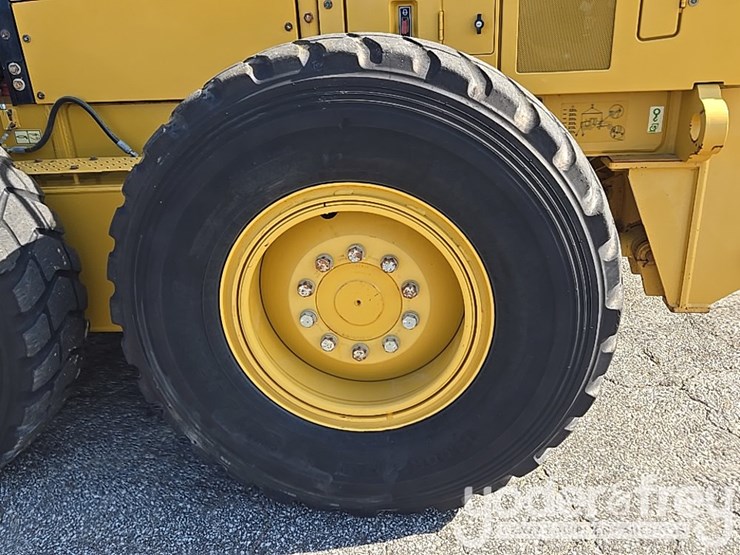 2019-caterpillar-140m3-image-11
