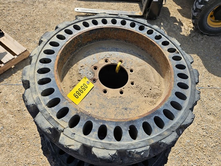 #45-•-brawley-solid-tires-&-rims-image-4