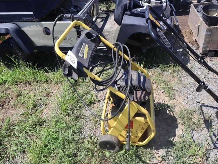 karcher-pressure-washer-image-1