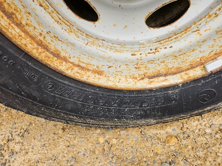 2009-ford-f550-image-39