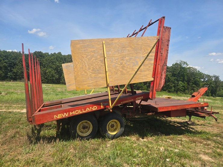 new-holland-1033-image-4