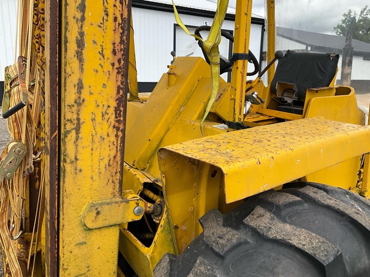 massey-ferguson-2500-image-26