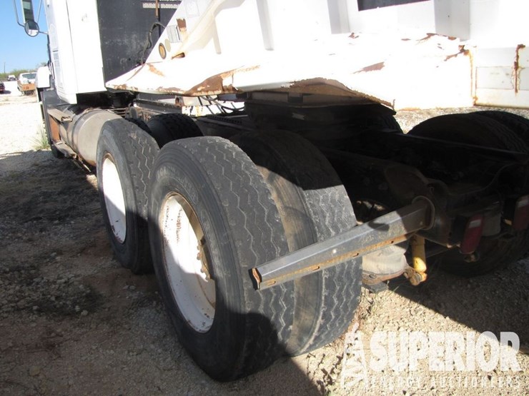1993-mack-ch613-image-5