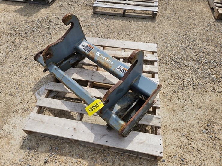 #47-•-2011-wacker-bradco-179086-adaptor-plate-image-5