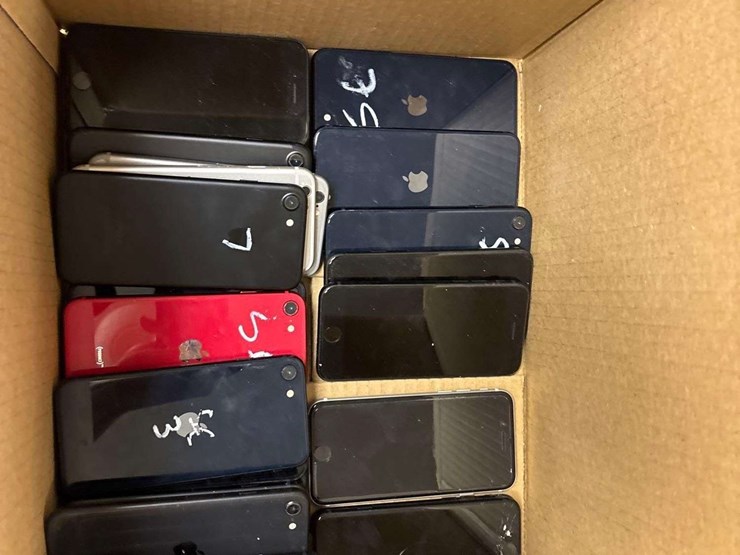 iphone-se3s-iphone-iphone-7s-iphone-6s-image-2