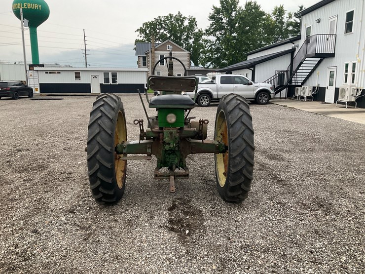 1952-john-deere-b-image-4