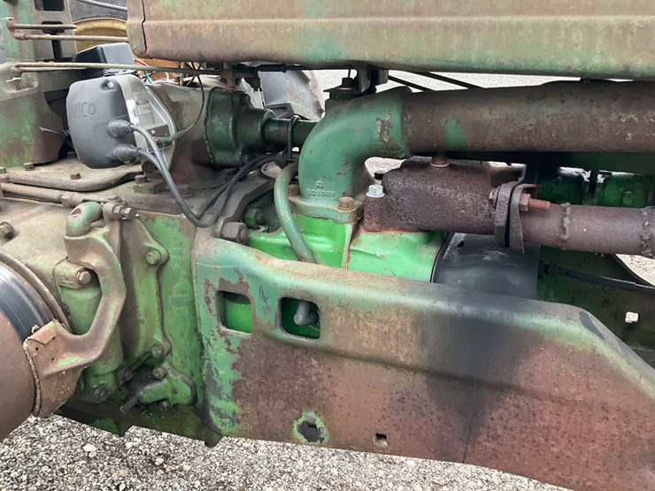 1952-john-deere-b-image-12